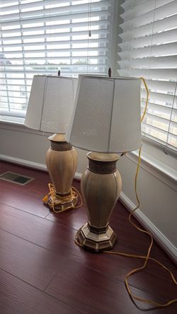 Set of lampshades