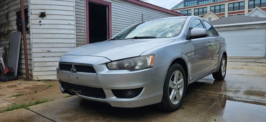 Mitsubishi Lancer ES 4 Door Sedan