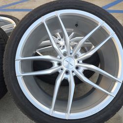 20"new Staggerd INFINITI Q50 Wheels With New LEXANI Tires 