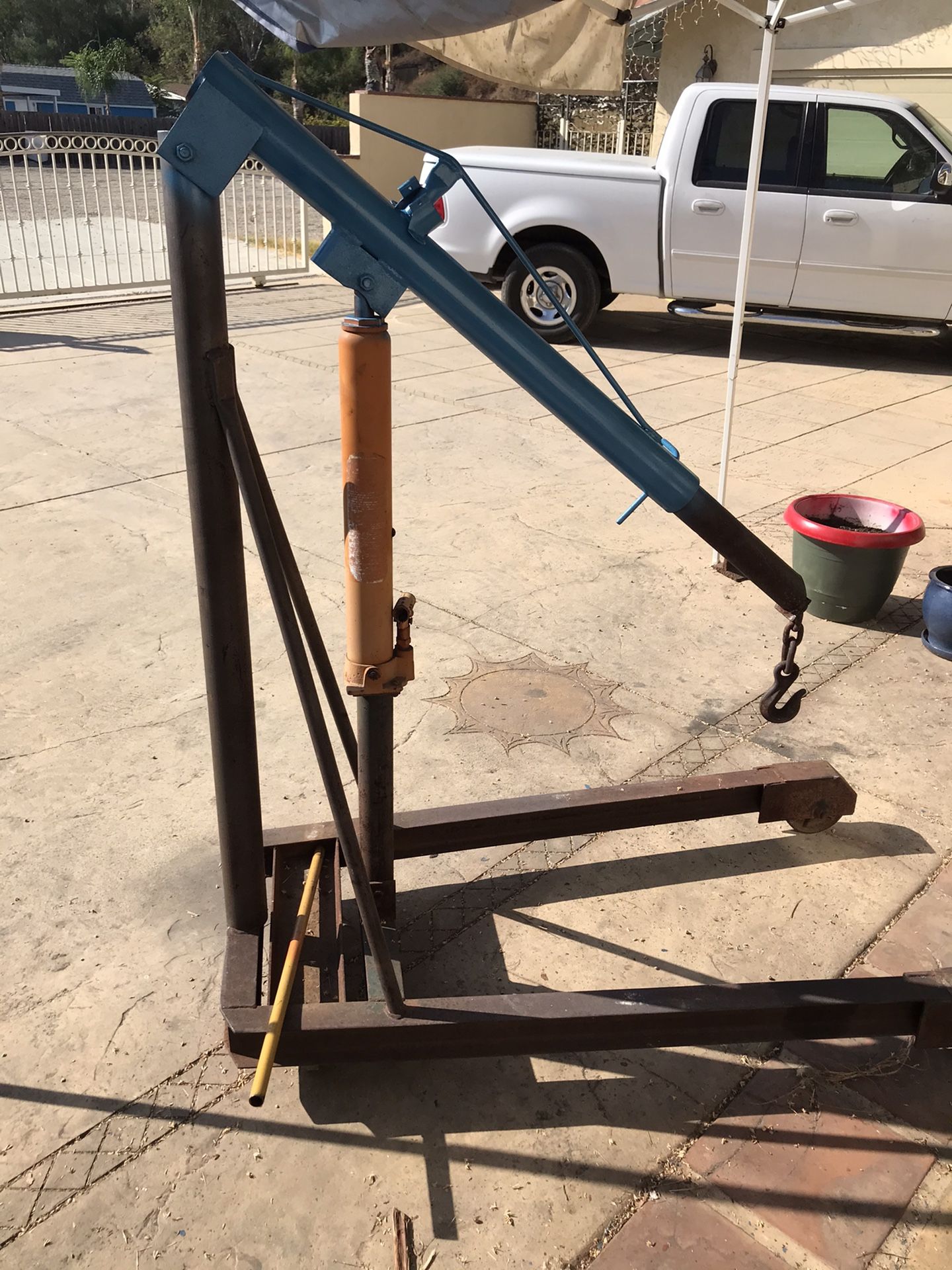 Motor hoist and motor stands