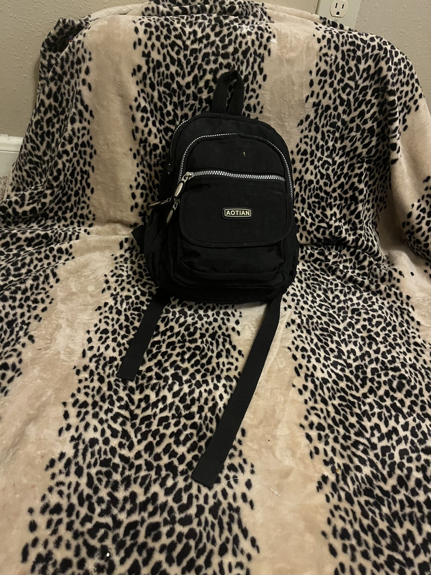 AOTIAN Backpack