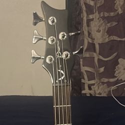 Dean 5 String Bass