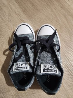 Converse Sneaker Kid Size 13.5