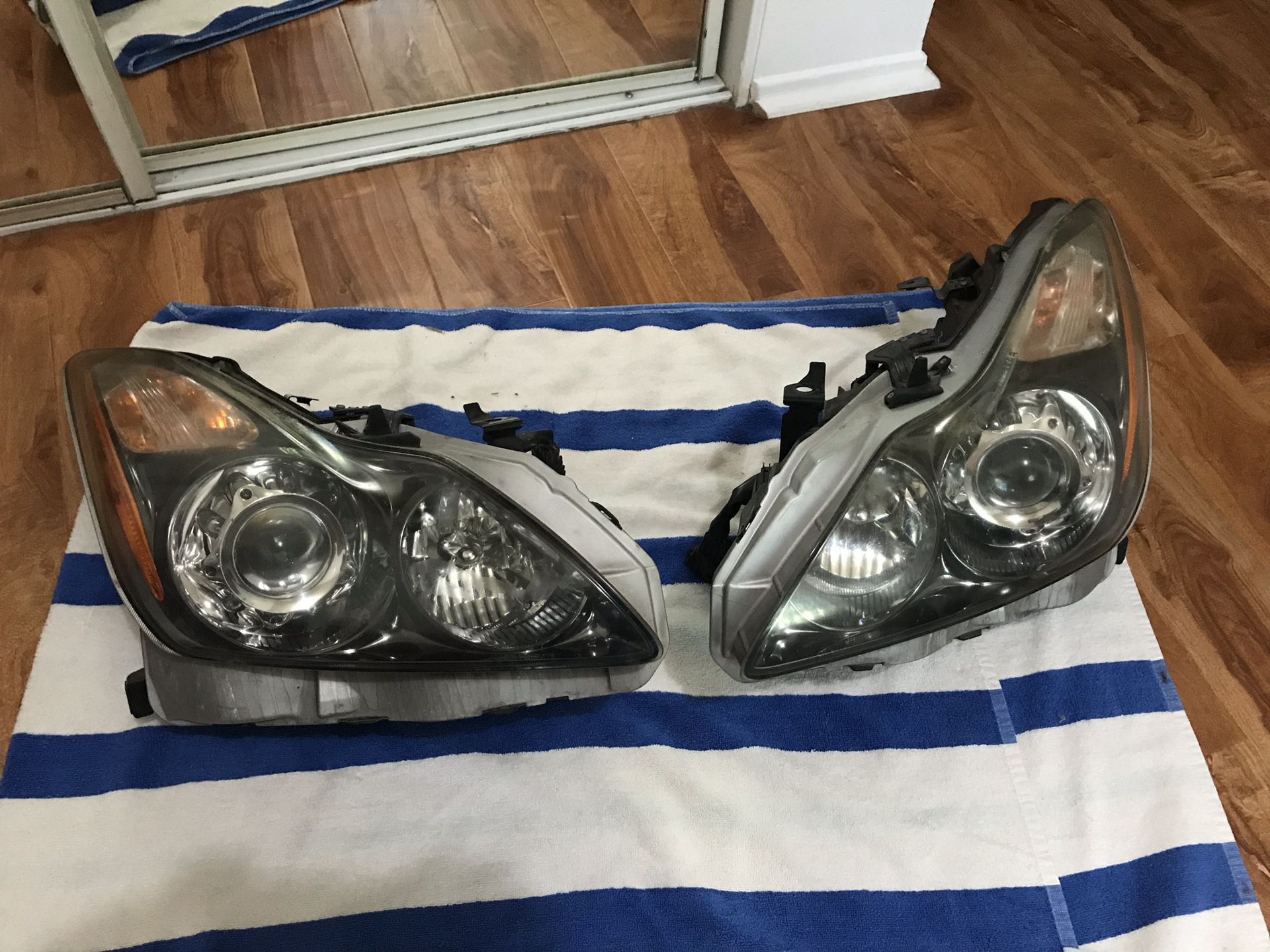 OEM G37 Coupe Headlights