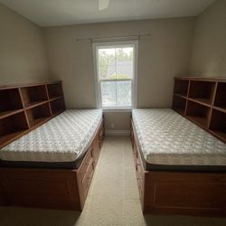 Twin Bed(s) with Storage