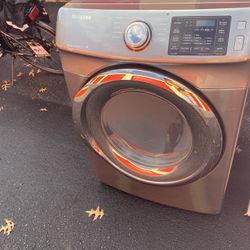 Dryer For Sale (Electric), Used.