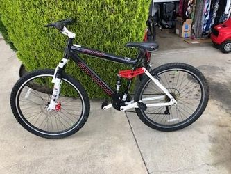 Vida Genesis 21 speed, 27.5" mountain bike