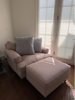 Cozy Armchair & Matching Ottoman Set - Great Condition!