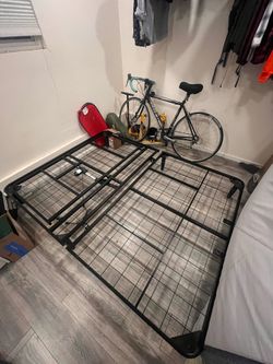 Bed frame- Queen