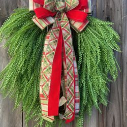 Beadgrass Wreath With Interchangeable Bow, Christmas Bow Included, Handmade