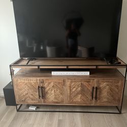 Buffet / TV Stand