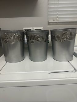 Bathroom trash cans