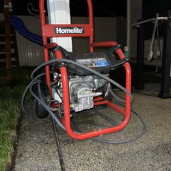 Homelite 2700 Psi Pressure Washer (NO Start) $60