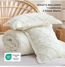 Tufted Comforter Set with 2 Pillow Shams 90"x90"