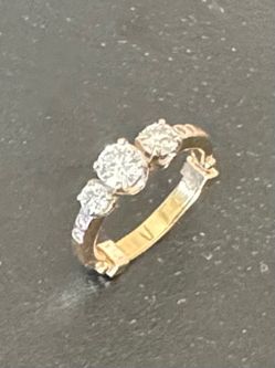 14k Round Diamonds Ring, Total 3/4 ctw High Clarity Diamonds, Adjustable 4 Thru 8 Size, Total Weight 3 Grams