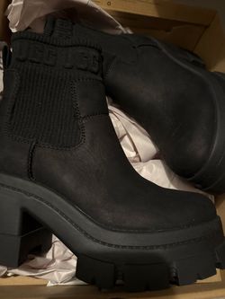 Black Platform Chelsea Boots