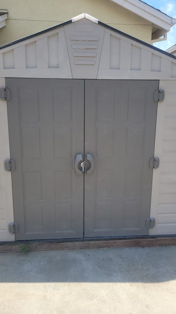 US LEISURE 8X10 PLASTIC SHED ALREADY DISMANTLED CAN DELIVER