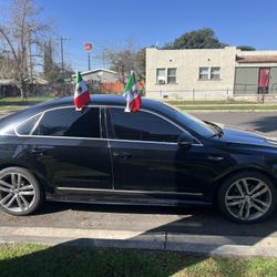New! 2. Mexico, Double-Sided Automobile Window, Flags.