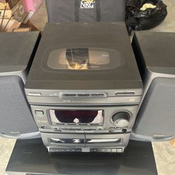 Aiwa CD 3 Disc/Skip/Disc Direct – Play /Rotary Changer Stereo System