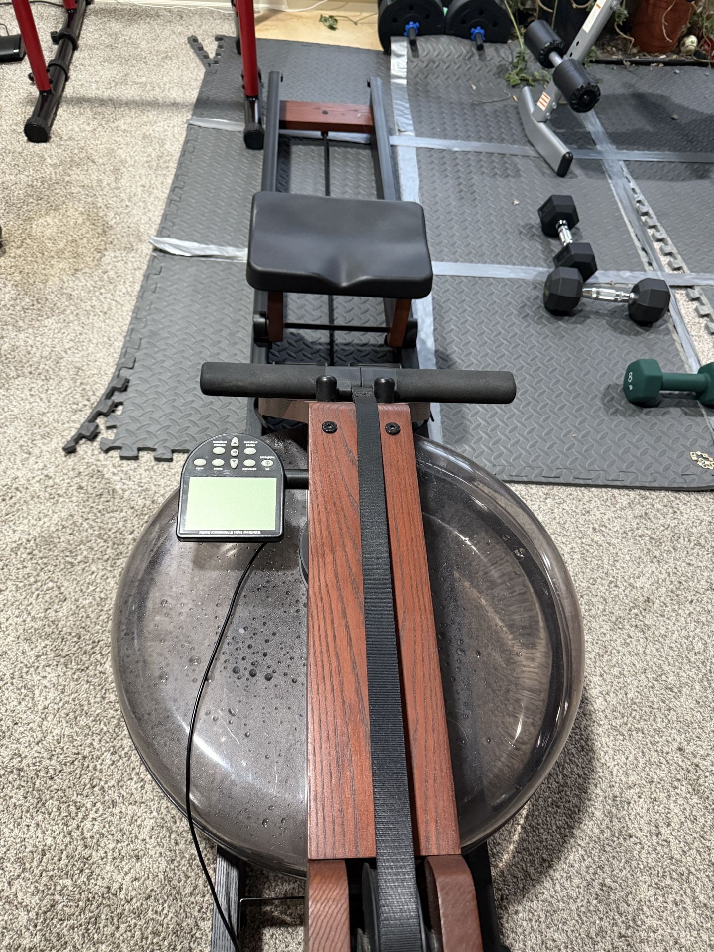 Water Rowing Machine – Excellent Condition!