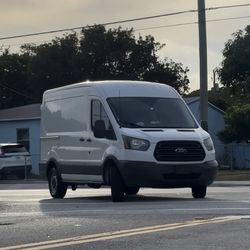 Ford transit 250 tall roof