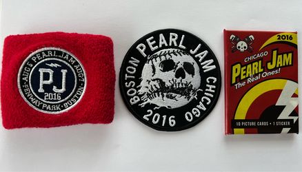 PEARL JAM Fenway Park 8/5/16 8/7/16 Wristband + Boston / Chicago 2016 Tour Patch + Trading Cards Pack