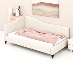 Gorgeous New in The Box Twin L- Shaped Daybed in Burlap Beige (no mattress)