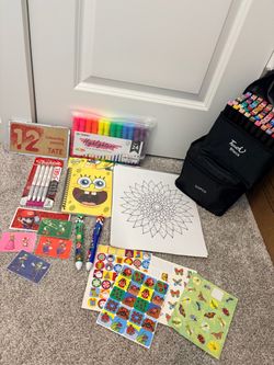 Arts and crafts supplies