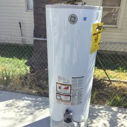 50 Gallon GE Water Heater  (Gas)