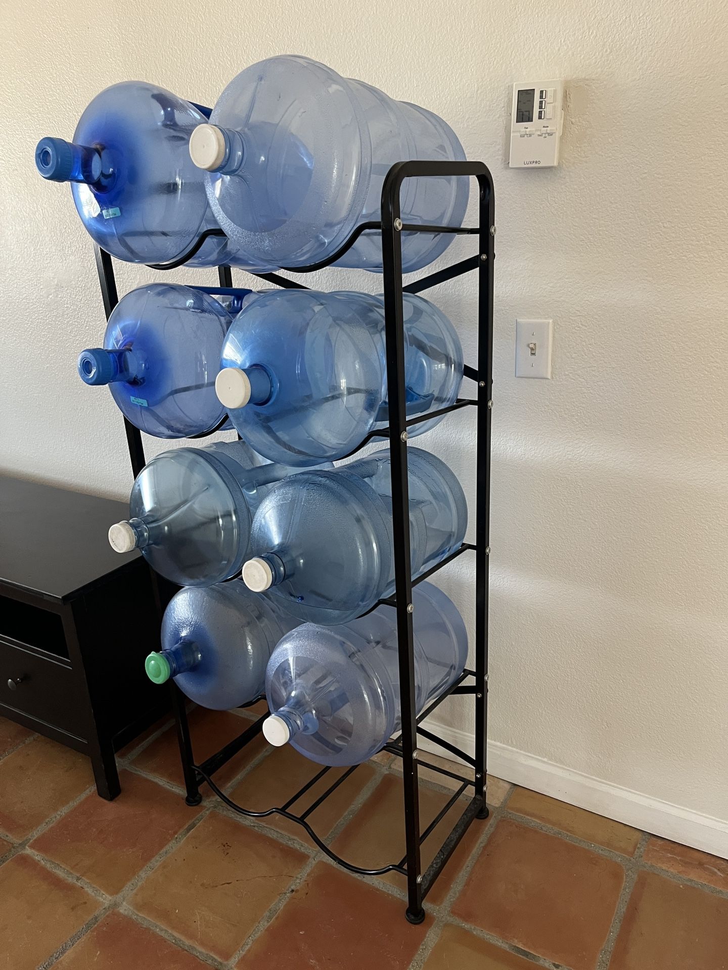 5gallon Rack And Jugs