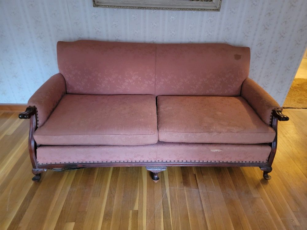 Antique Sofa For FREE