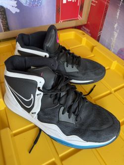 Nike Kyrie Infinity