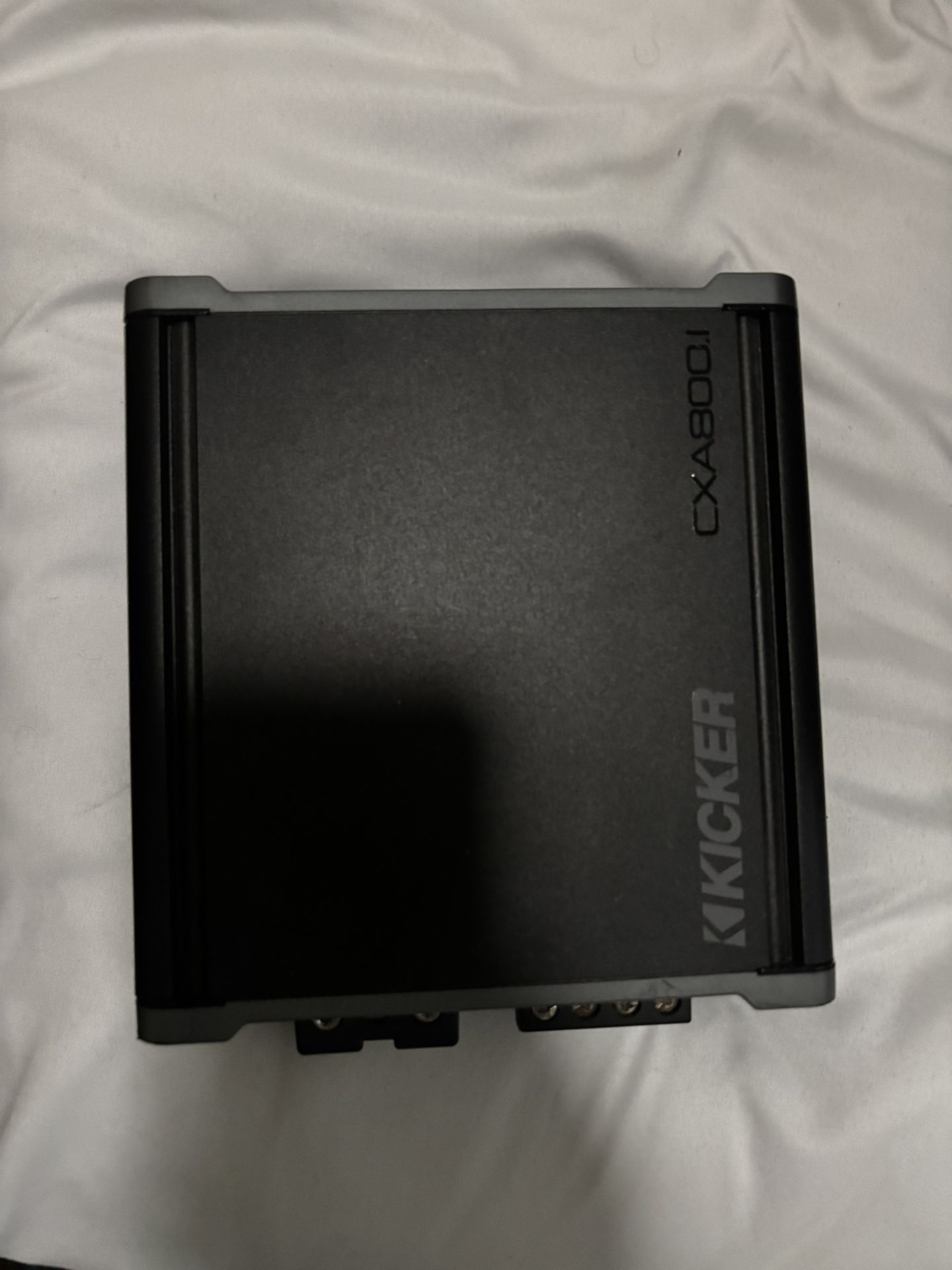 Kicker Cxa800.1