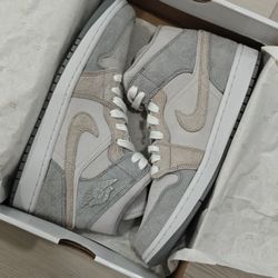 NEW Nike Air Jordan Mid Suede  Men's Size 9 