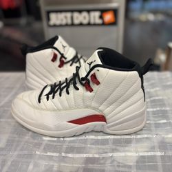 Air Jordan 12 Twist Size 8 $130