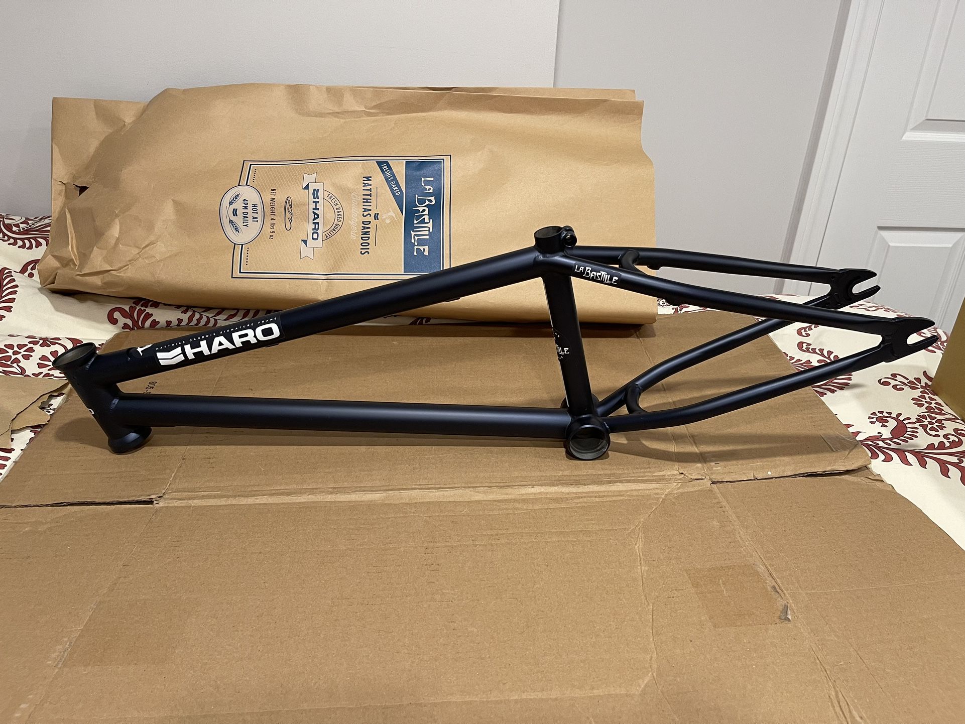 Haro La Bastille (Size 20.25) Matt Blue (2019 Year) *READ DESCRIPTION* (NEW)