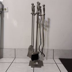 Fireplace poker set 