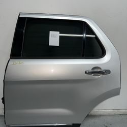 Rear Door DRIVER LH  FORD EXPLORER 11-19 UXPAINT CODE Silver Metallicux