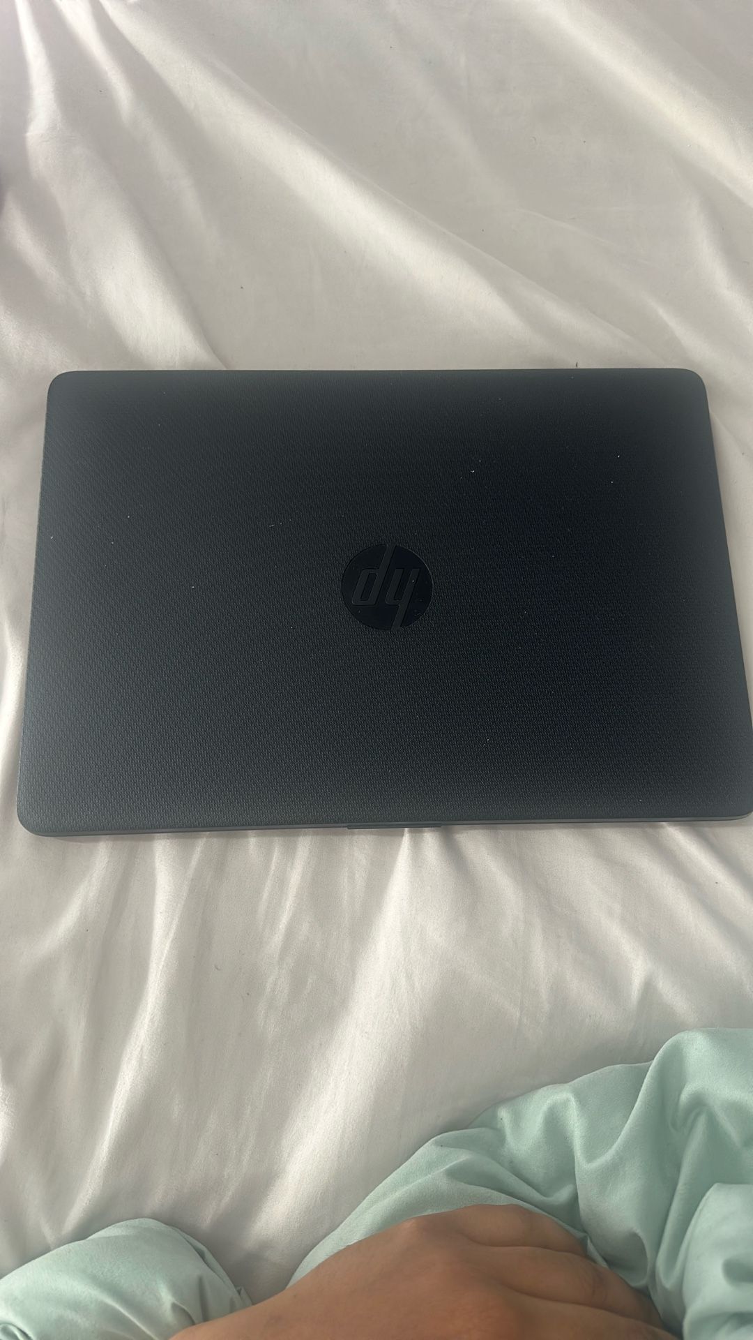 TWO HP LOPTOP