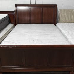 Queen Size Mattress With Box Spring And Bed Frame 🚚 Free Delivery 🚚