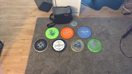 Disc Golf Starter Set (every disc you need including carrying bag)