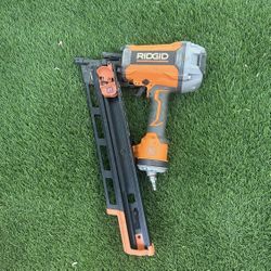 RIDGID 21° 3-1/2 in. Round-Head Framing Nailer Used
