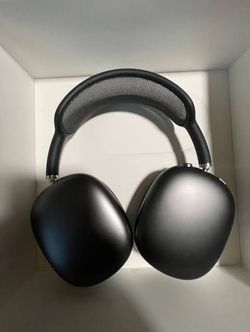 Black AirPod Max Headphones