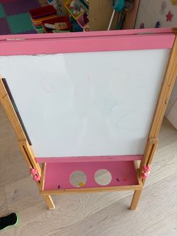 Easel