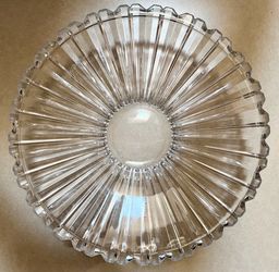 Large clear glass SERVING BOWL (DISH) serving bowl (or dish) - Very grand and elegant