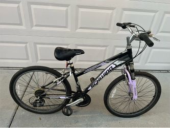 Girls Schwinn Bike
