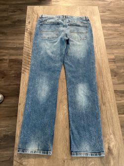 Arizona Jean Co. Advance Flex 360 jeans featuring a flexible waistband for added comfort.