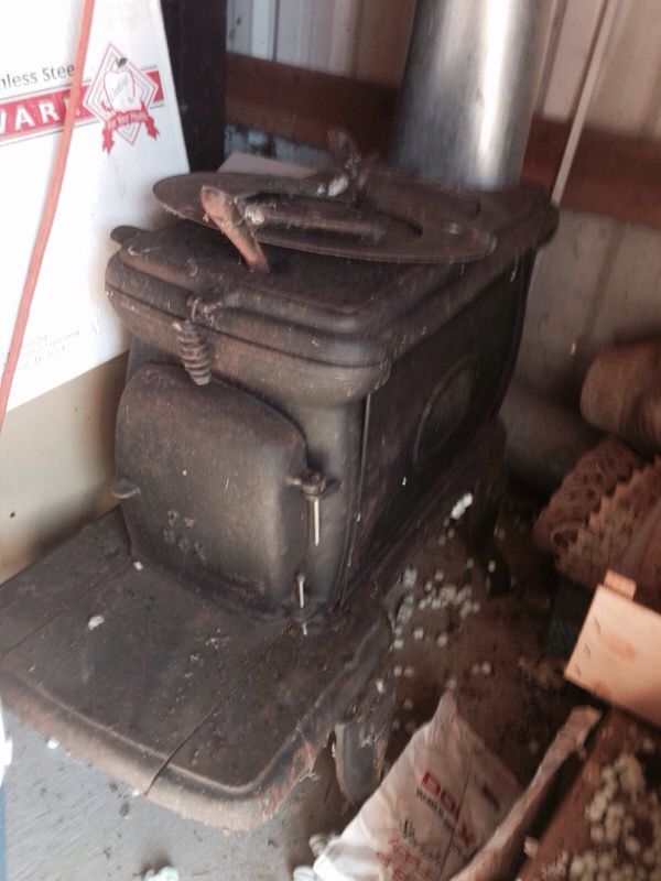 Double Star Vintage Wood Stove for Sale in Harrisburg, OR - OfferUp
