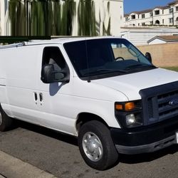 2013 Ford E-150