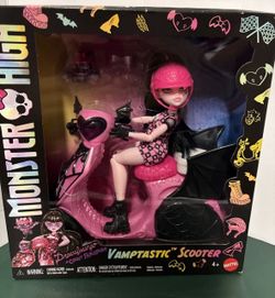 Monster High Draculaura Count Fabulous Vamptastic Scooter